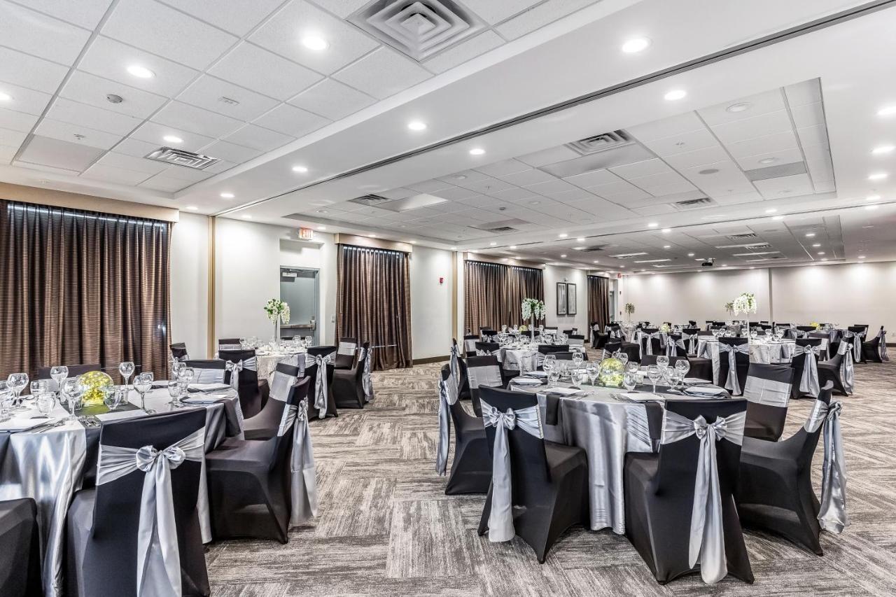 Hyatt Place Hampton Convention Center Екстериор снимка