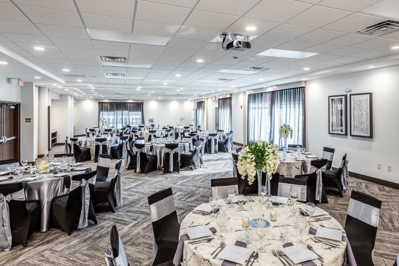 Hyatt Place Hampton Convention Center Екстериор снимка