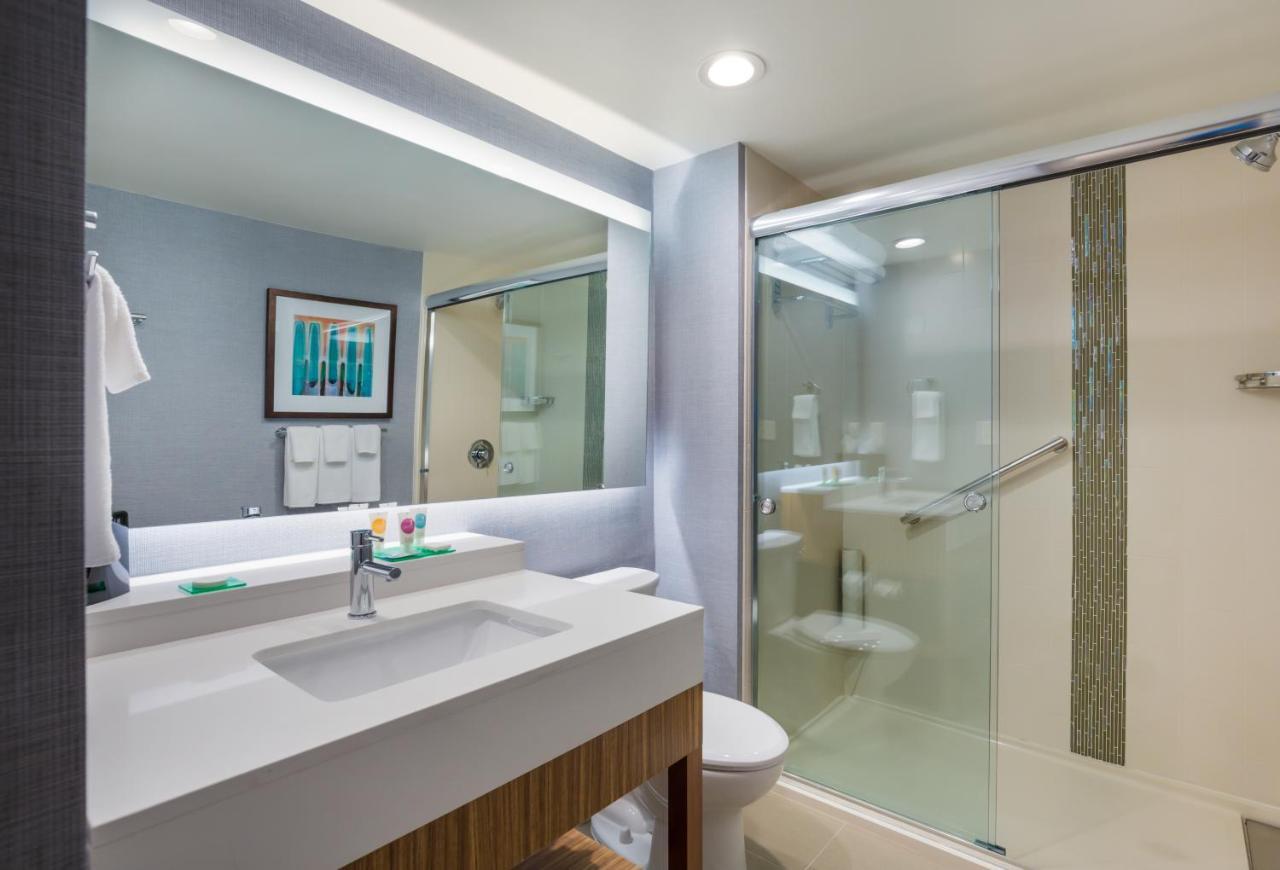 Hyatt Place Hampton Convention Center Екстериор снимка