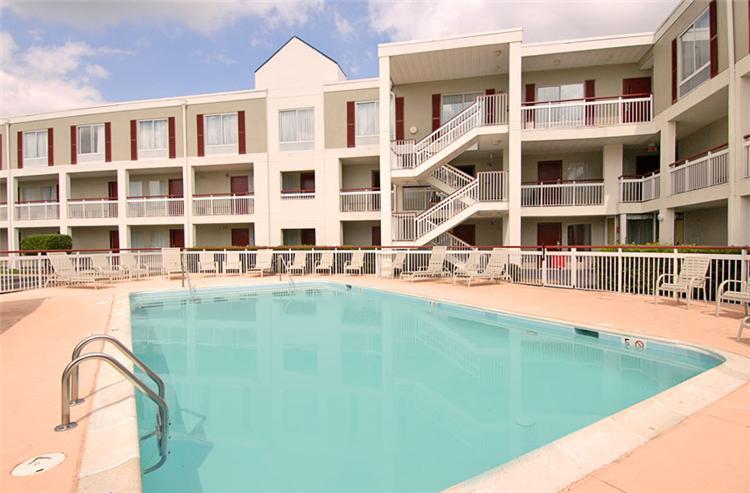 Hyatt Place Hampton Convention Center Екстериор снимка