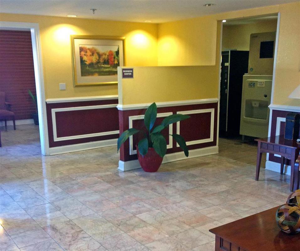 Hyatt Place Hampton Convention Center Интериор снимка