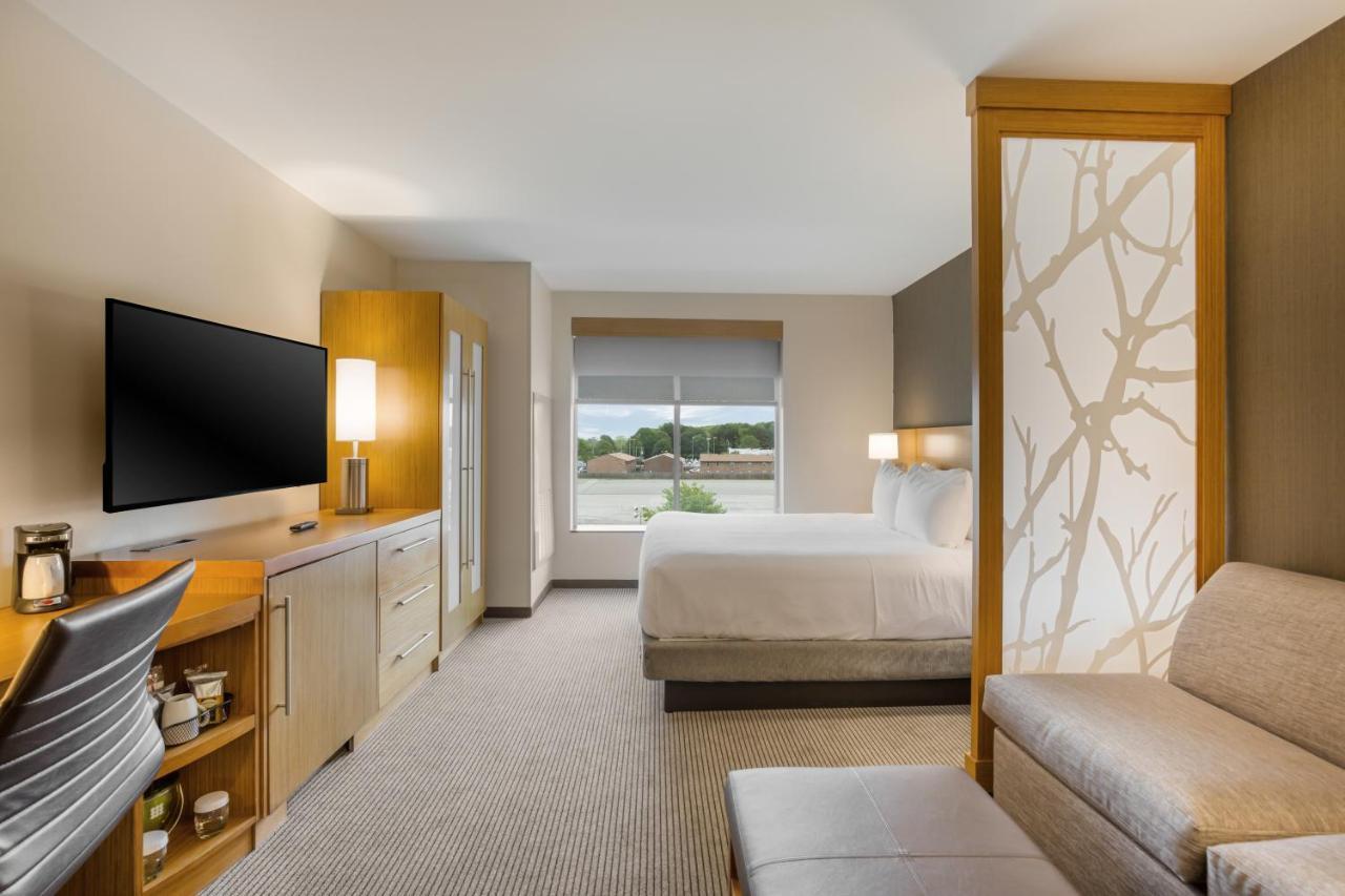 Hyatt Place Hampton Convention Center Екстериор снимка
